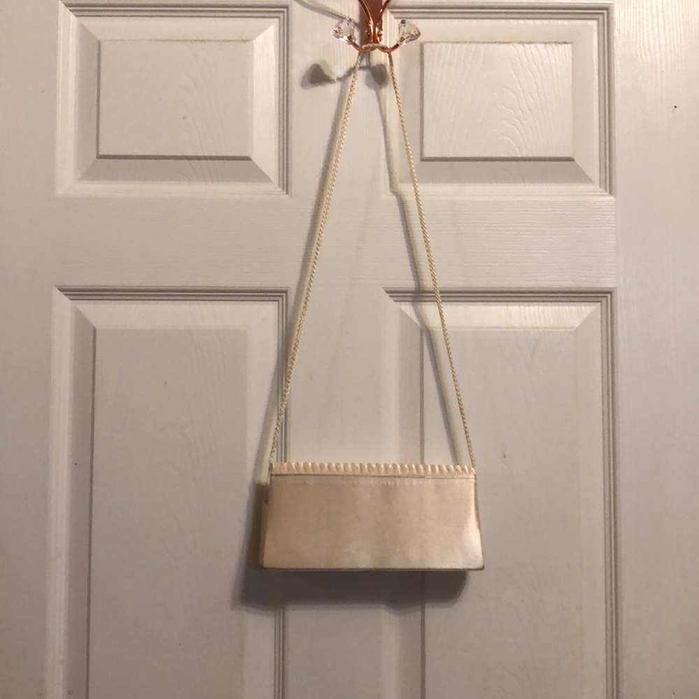 Handbag - Picture 3 of 5